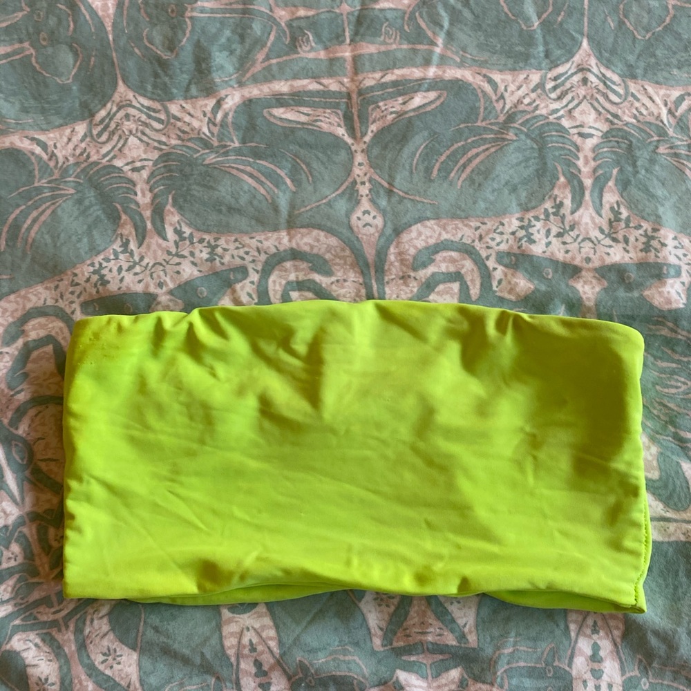 Neon swim top size small!